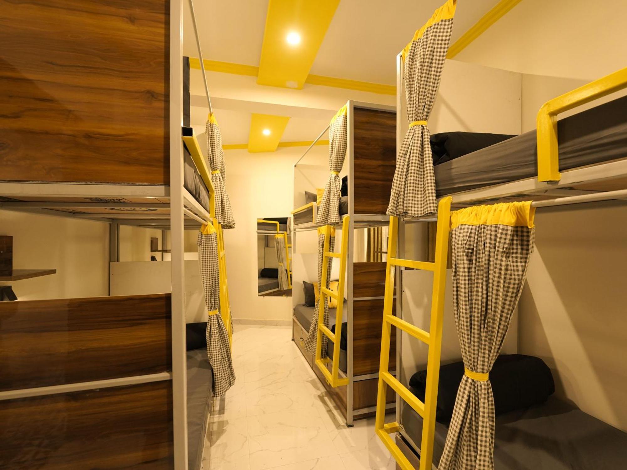 The Hosteller Rishikesh, Upper Tapovan Eksteriør billede